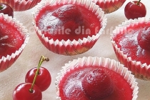 Mini-Cheesecakes cu visine